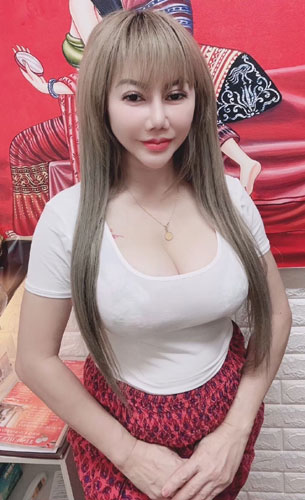 �r�܃^�C�Î��}�b�T�[�W �X�N���r�b�g